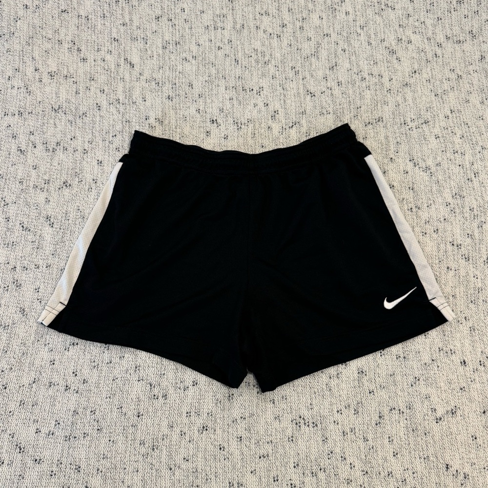 Black Women's Nike Dri-Fit Mesh Shorts - M
